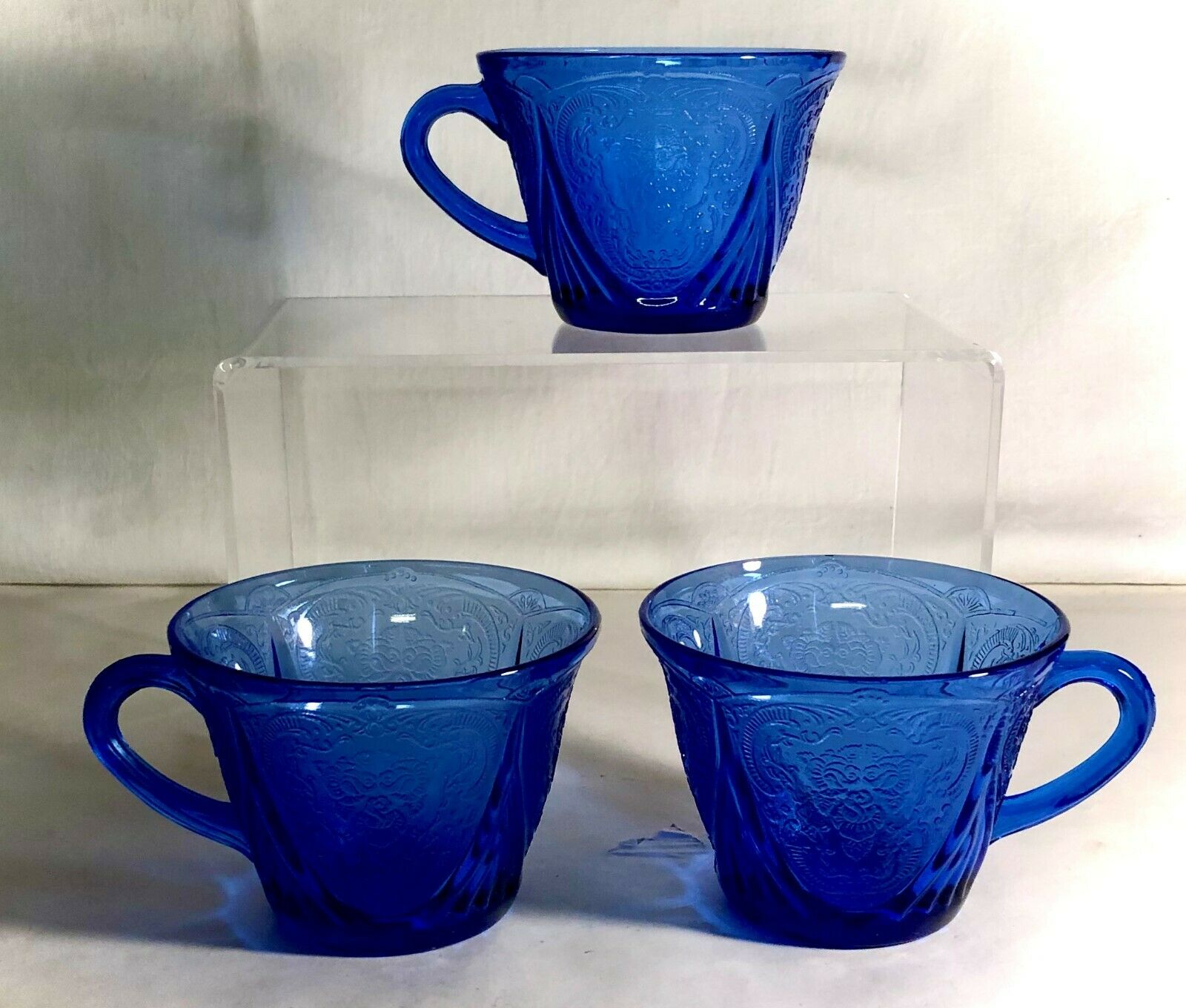 3 Hazel Atlas Blue Royal Lace Cups