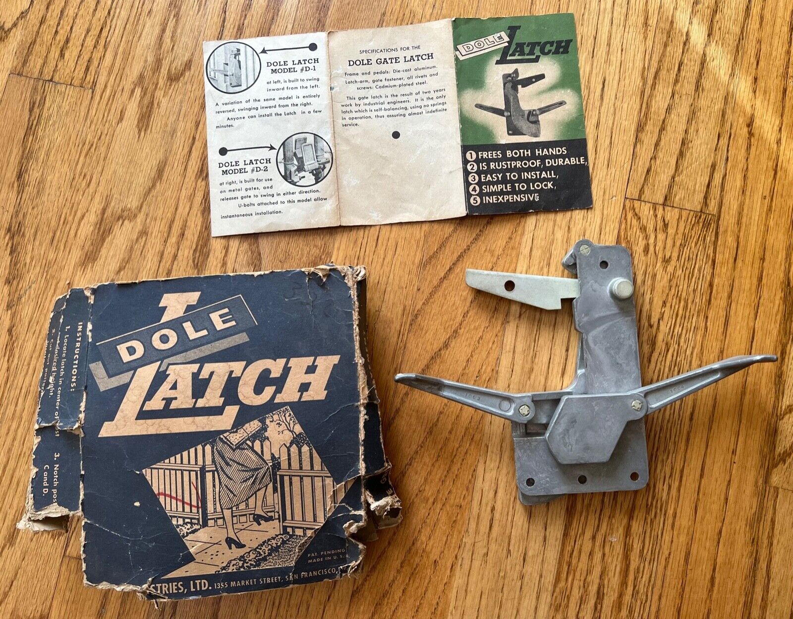 Antique/vntg Dole Hands Free Gate Latch Rustproof W/original Box & Pamphlet