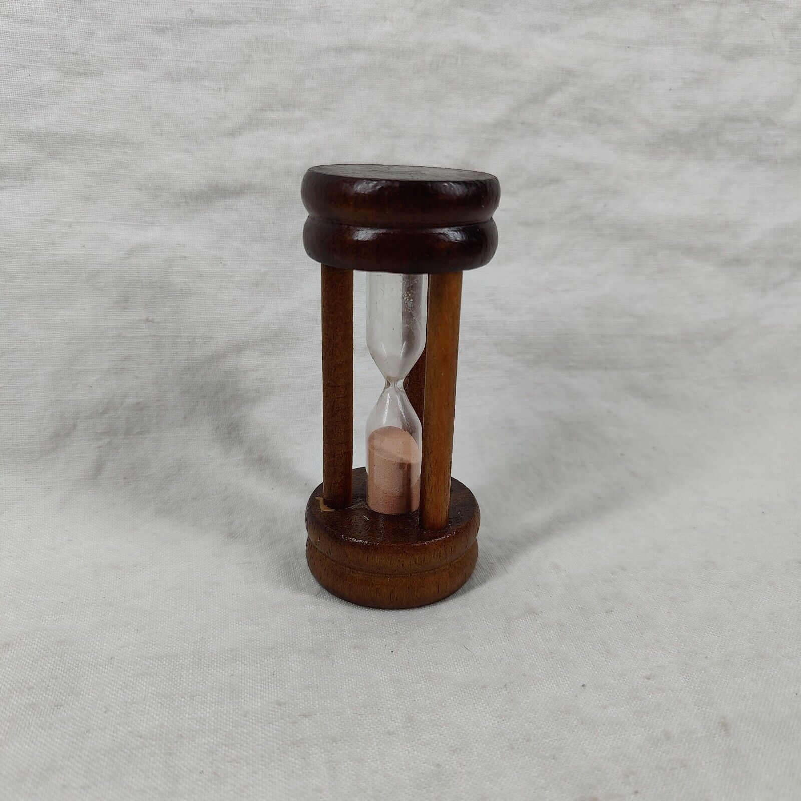 Collectible Vintage Wooden Sand Timer 4" Hourglass Pink Sand Desk Top Home Decor