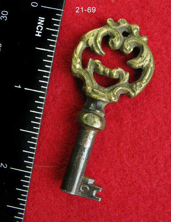 Skeleton Key Fabulous Genuine Antique Key W/ Fancy Brass Bow From Paris France!