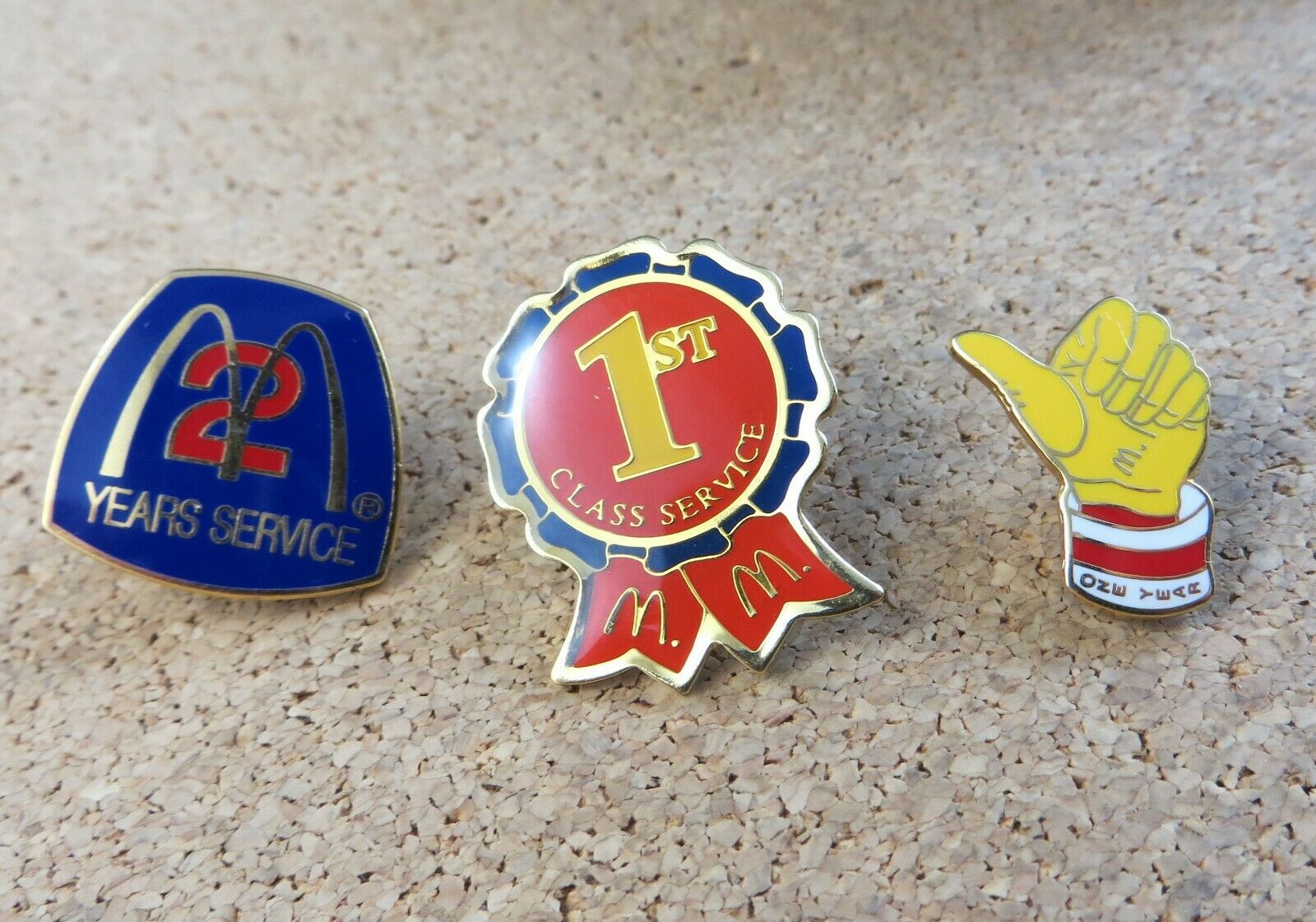 Mcdonald's 3 Pin Lot 2 Years & 1 Year Service Thumbs Up 1st Class Ribbon #316